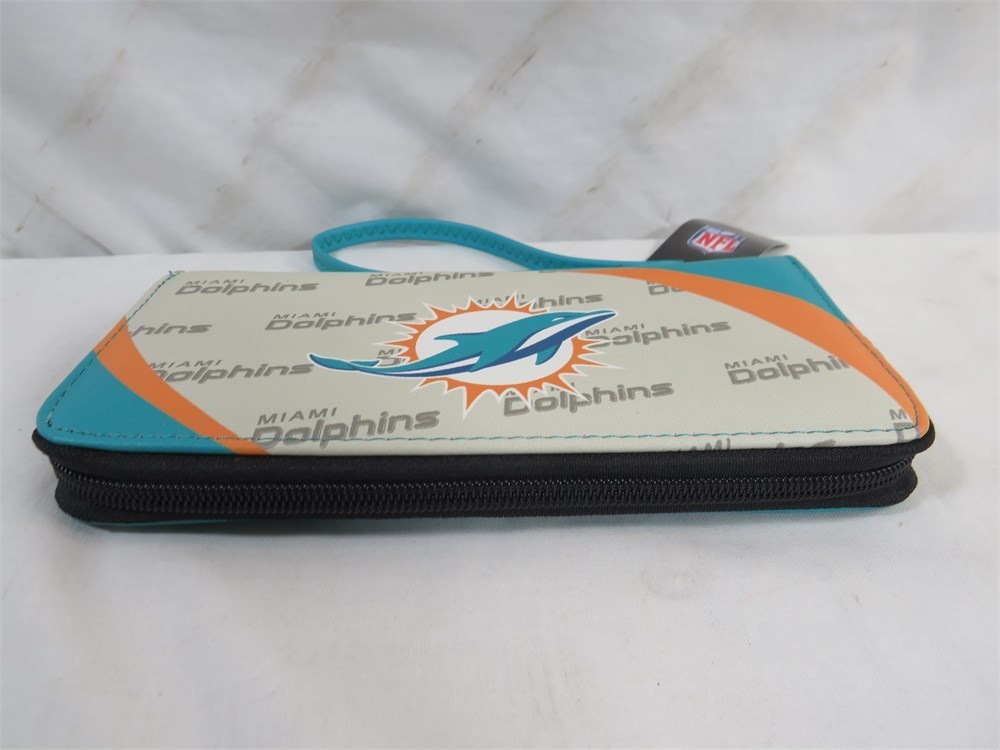 ShopTheSalvationArmy - NFL Miami Dolphins Wallet (8