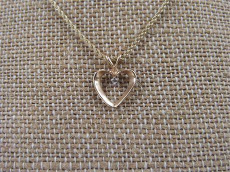 14k Yellow Gold Rope Chain with Small Heart Pendant & Diam Chip 4.2g (650)
