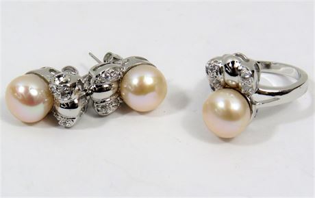 White 14K Ring + One pair of Earrings with Pearl, 11.57 Grams