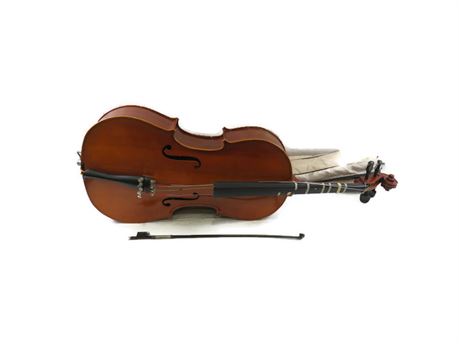 Stradivarius National Flower FC-301 1/2 Size Cello w/ Case