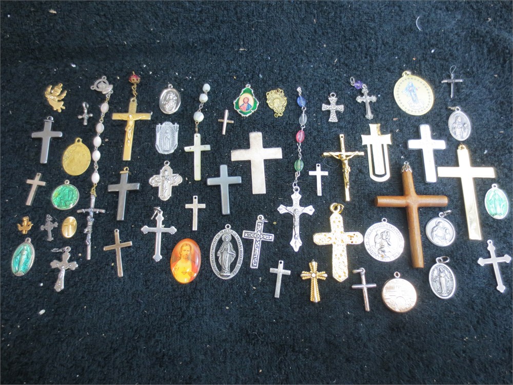 ShopTheSalvationArmy - Lot of Loose Crosses, Crucifixes, and Saint ...