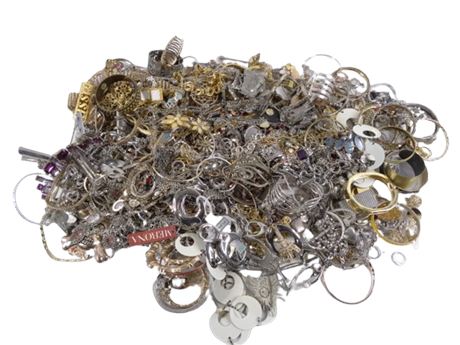 ShopTheSalvationArmy - 100% Unsorted Costume Jewelry Lot: 15.50 lbs. [A891]