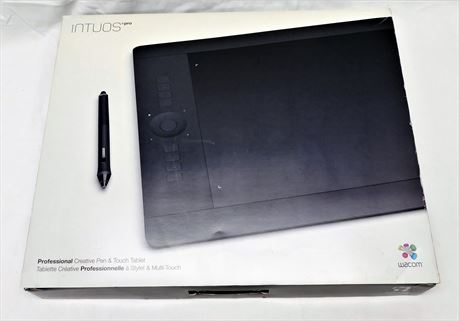 Wacom INTUOS PRO Professional Creative Pen & Touch Tablet (R3)