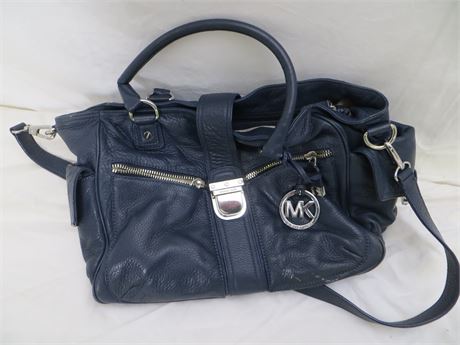 michael kors navy messenger bag