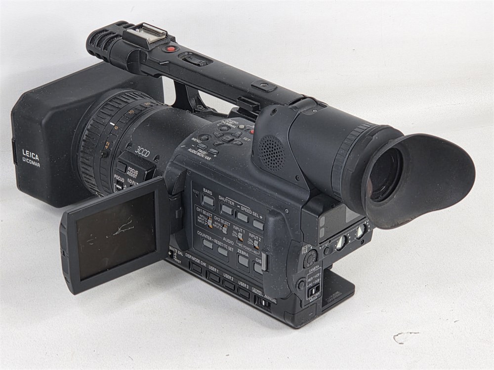 Online Thrift Store | ShopTheSalvationArmy - Panasonic AG-DVX100