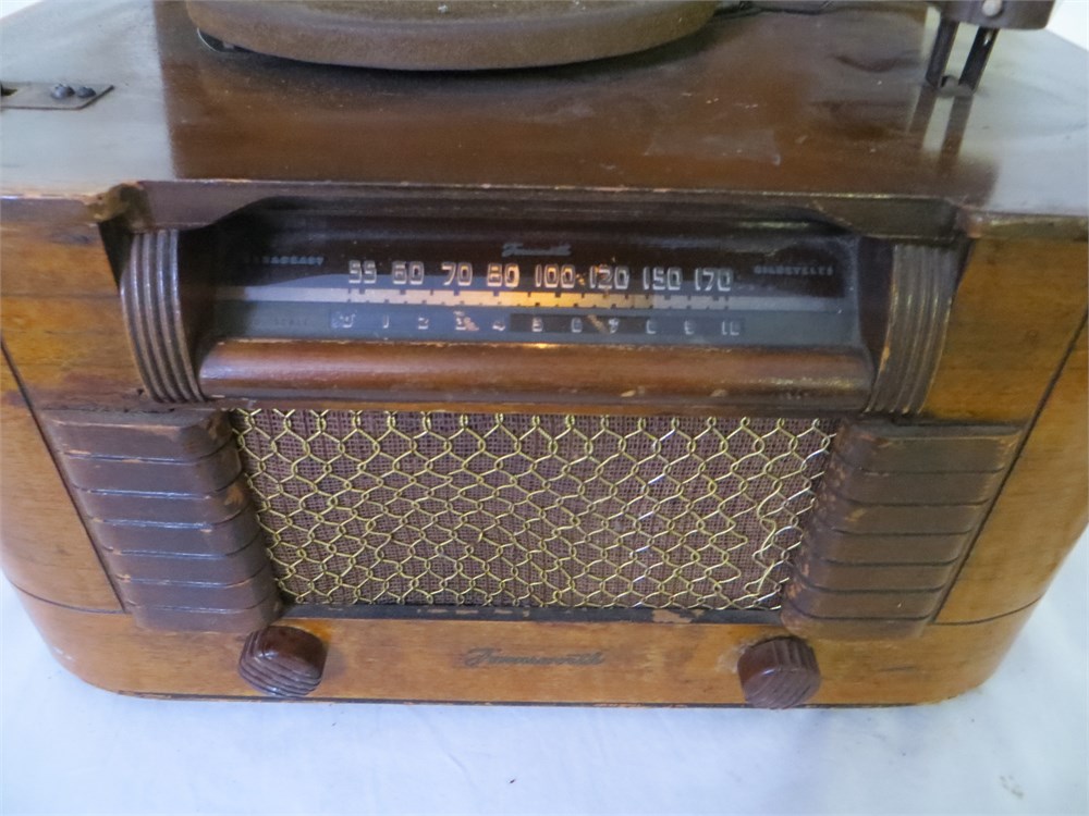ShopTheSalvationArmy - Vintage Farnsworth Record and Radio Player [159]