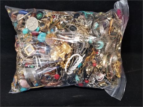 ShopTheSalvationArmy - Lot Of Unsorted Scrap, Broken, Metal, Costume ...