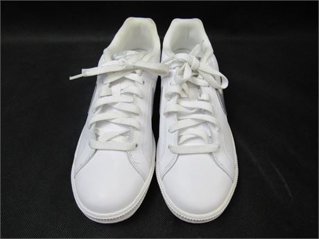 ShopTheSalvationArmy - Nike Low Top Tennis Shoes, Size: 8 (Women) [B15]