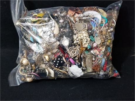 ShopTheSalvationArmy - Lot Of Unsorted Scrap, Broken, Metal, Costume ...