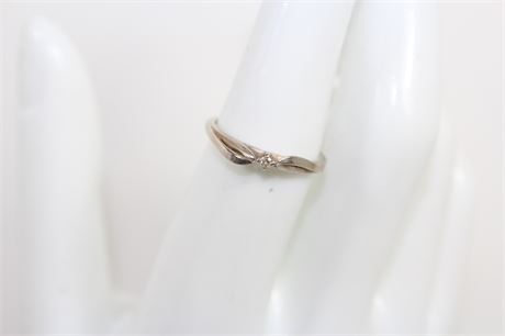 14k White Gold "Starfire" Ring W/ Diamond 1.6 g Size: 7