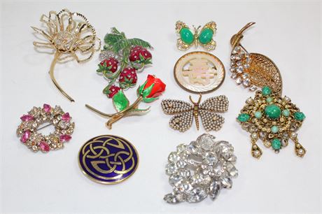 ShopTheSalvationArmy - 11 Brooch Pins Collection Lot