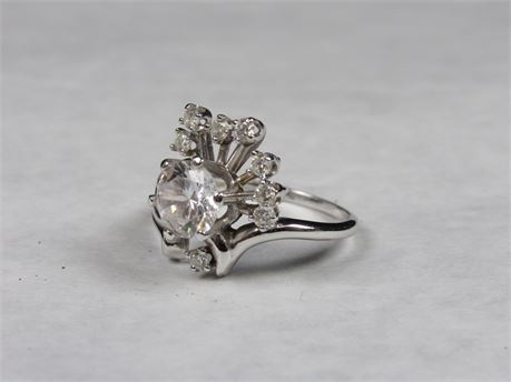 14k White Gold Ring w/CZ Center Stone w/Diamonds Size 9  6.3g (650)
