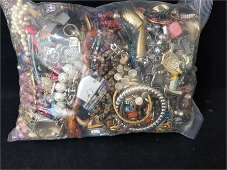 ShopTheSalvationArmy - 100% Unsorted Costume Jewelry, Scrap. Metal ...