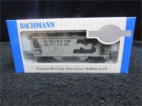 BACHMANN PREMIUM HO SCALE SILVER SERIES ROLLING STOCK COVERED HOPPER