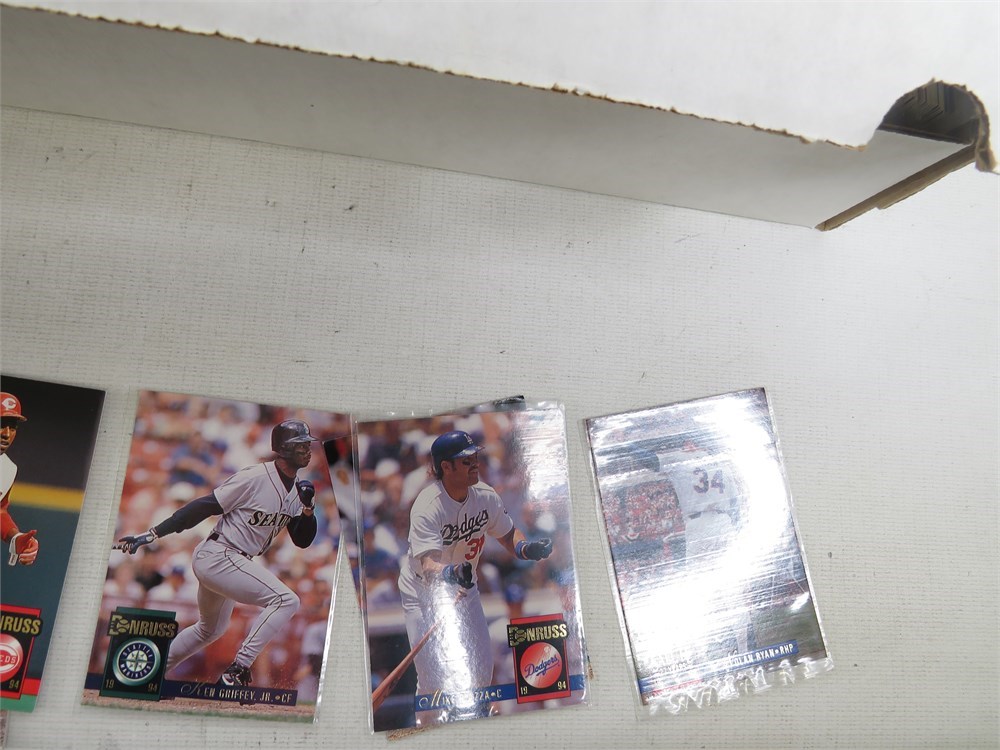 ShopTheSalvationArmy - Lot of Assorted 80s & 90s Sports Trading Cards ...