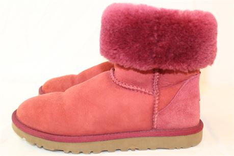 Womens UGG Boots Red Leather & Sheepskin SZ 6