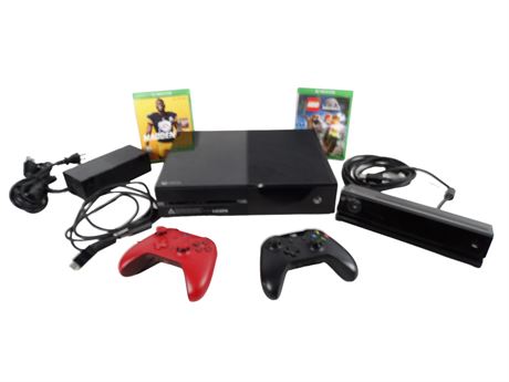 Xbox 360 kinect and controller selling lot