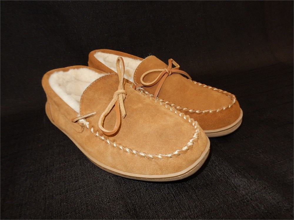 ShopTheSalvationArmy - My Pillow/ My slippers Moccasins Men's 11