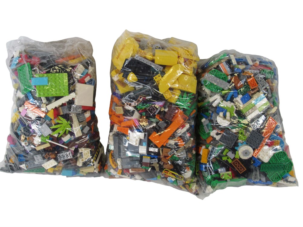 ShopTheSalvationArmy - Loose Lego Blocks, 15.7 lbs. [B1809]