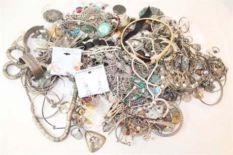 6 Lbs Wholesale Metal Jewelry Scrap Lot Watches Rings Beads Earrings
