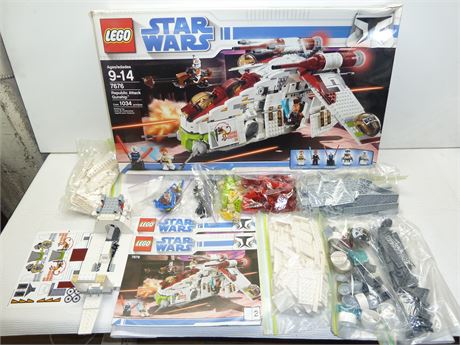 ShopTheSalvationArmy - Lego Star Wars #7676, Republic Attack Gunship ...