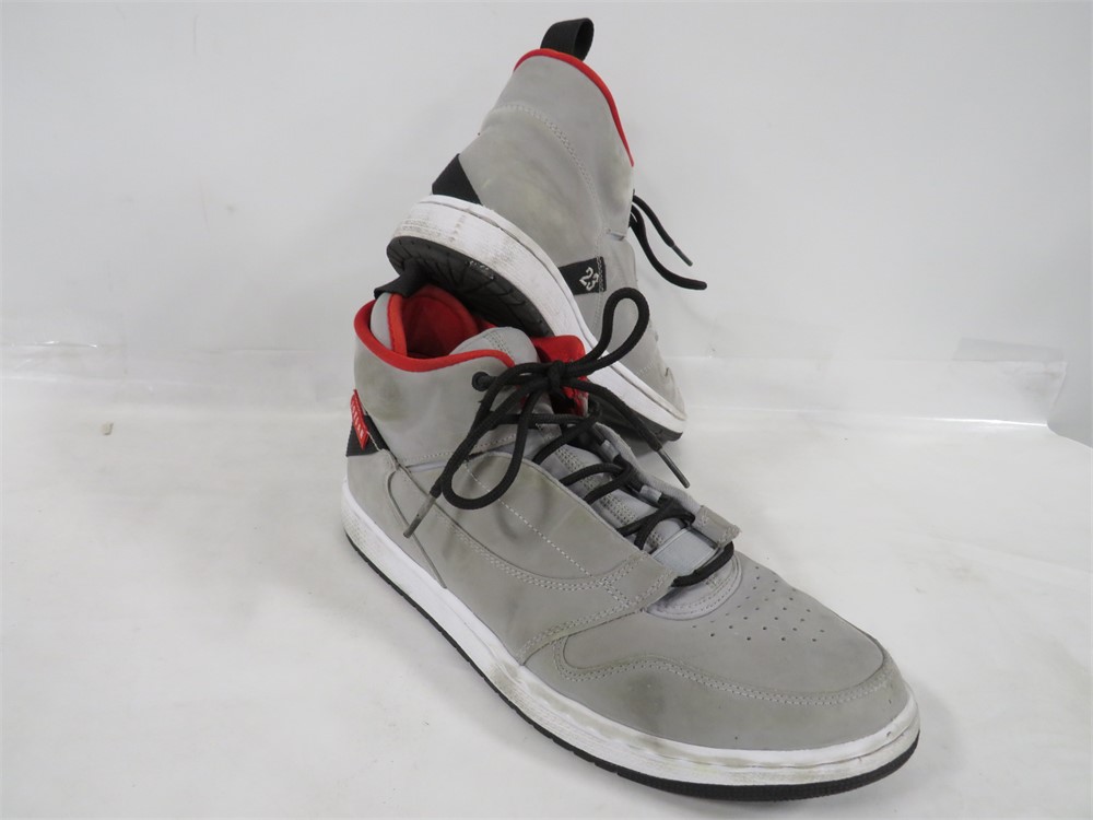 ShopTheSalvationArmy - Nike Jordan's (230-LVZ-ZZ21)