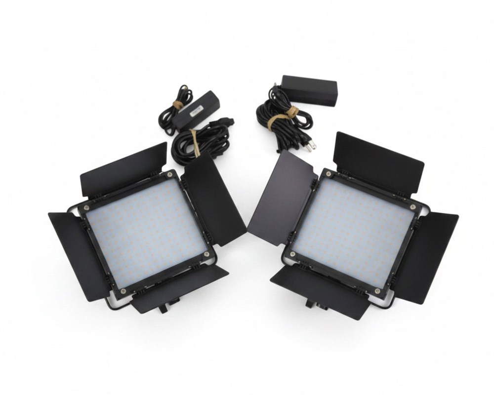 Online Thrift Store | ShopTheSalvationArmy - 2x GVM 800D-RGB LED