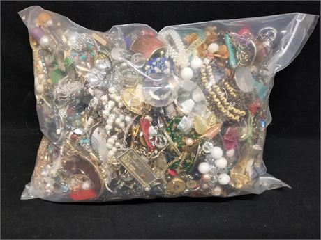 ShopTheSalvationArmy - Lot Of Unsorted Scrap, Broken, Metal, Costume ...