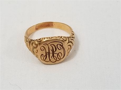 14K Yellow Gold Size 8 Ring. 6.3 Grams Total Weight