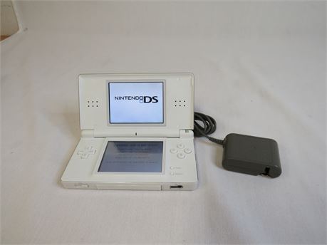 White Nintendo DS Lite (Working)