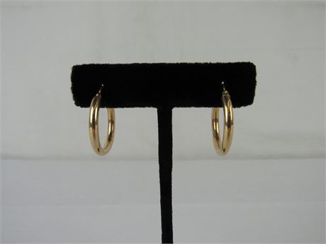14k Gold Hoop Earrings 1.6g  (650)