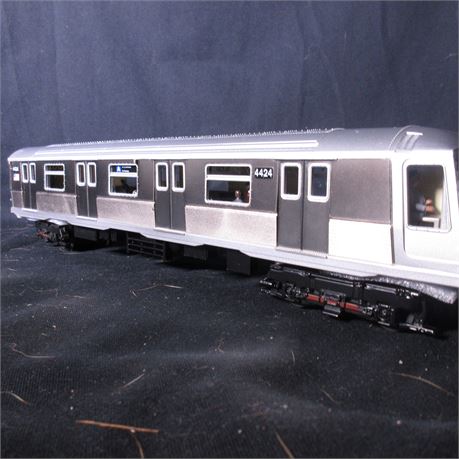 MTH Premier 20-21145-1 O Scale 4-Car R-40 NYC NY Subway Add-On Set R40