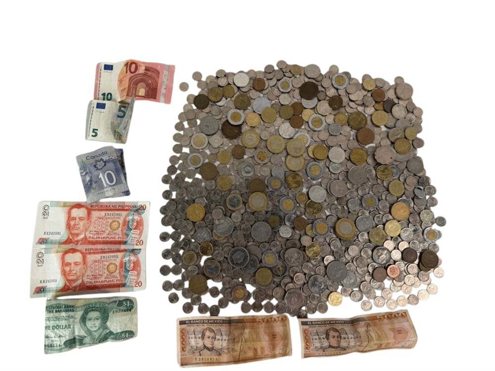 ShopTheSalvationArmy - Foreign Currency -5 lbs 7.3 oz - [E10245]
